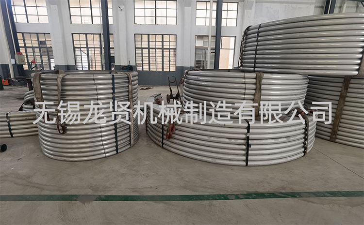 半管夹套是半管吗？咋焊接的？